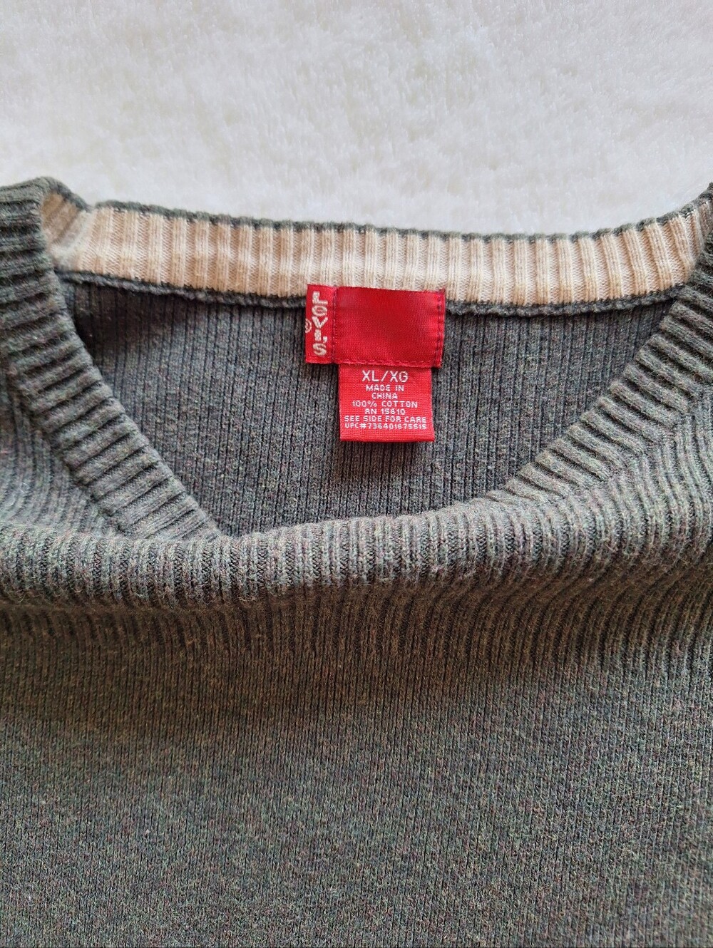 Levi's Men's 100% Cotton Crewneck Sweater Dark Forest Green Ribbed Trim Size XL - Picture 3 of 8